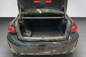 BMW 320, 140 kW, hybrid, automatic, four-wheel drive