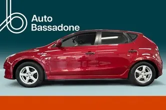 Hyundai i30, 1.4, 80 kW, bensiin, manuaal, esivedu