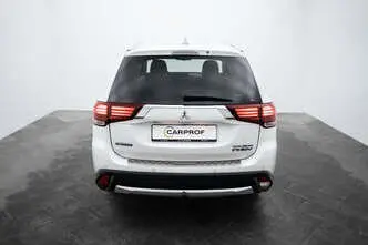 Mitsubishi Outlander, 2.0, 149 kW, automatic, four-wheel drive
