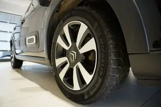 Citroën C3, 1.2, 81 kW, petrol, manual, front-wheel drive