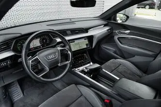 Audi e-tron, 230 kW, электричество, автомат, полный привод