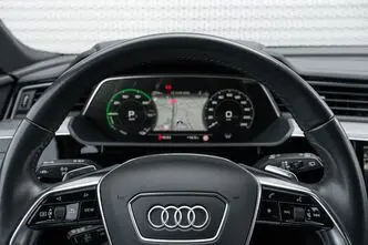 Audi e-tron, 230 kW, электричество, автомат, полный привод