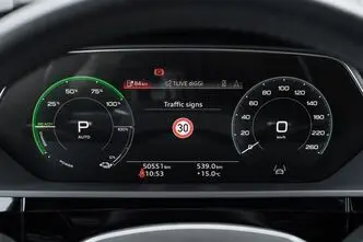 Audi e-tron, 230 kW, электричество, автомат, полный привод