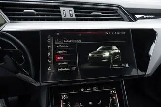 Audi e-tron, 230 kW, электричество, автомат, полный привод