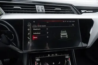 Audi e-tron, 230 kW, электричество, автомат, полный привод