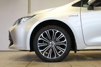 Toyota Corolla, 1.8, 72 kW, hübriid, automaat, esivedu
