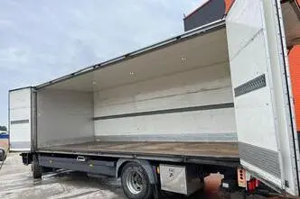 Mercedes-Benz Atego, 175 kW, diesel, automatic