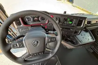 Scania S730, 537 kW, automatic