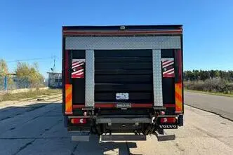Volvo FL240, 177 kW, дизель, механическая