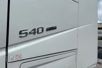Volvo FH540, 405 kW, diesel, automatic