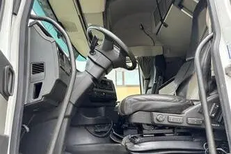 Volvo FH540, 405 kW, diesel, automatic
