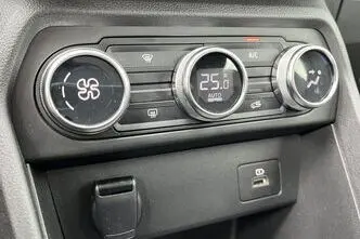 Dacia Sandero, 1.0, 67 kW, bensiin, automaat, esivedu