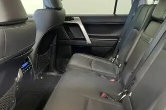 Toyota Land Cruiser, 2.8, 150 kW, diesel, automatic, four-wheel drive
