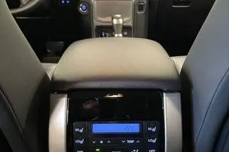 Toyota Land Cruiser, 2.8, 150 kW, diesel, automatic, four-wheel drive