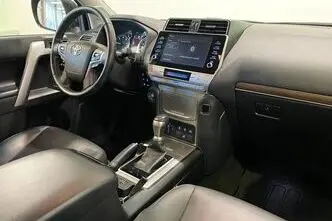 Toyota Land Cruiser, 2.8, 150 kW, diesel, automatic, four-wheel drive
