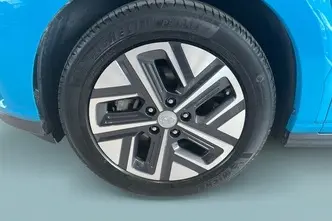 Hyundai Kona, electric, automatic, front-wheel drive