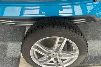 Hyundai Kona, electric, automatic, front-wheel drive