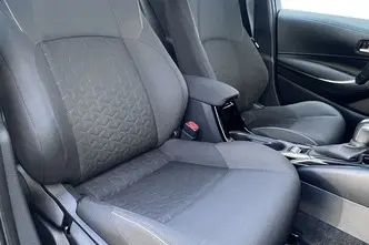 Toyota Corolla, 1.2, 85 kW, bensiin, automaat, esivedu