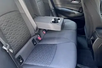 Toyota Corolla, 1.2, 85 kW, bensiin, automaat, esivedu