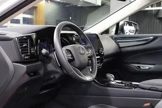 Lexus NX 350h, 2.5, 140 kW, hübriid, automaat, esivedu