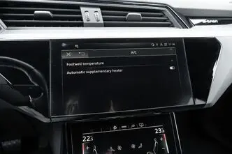 Audi e-tron, 300 kW, elekter, automaat, nelikvedu