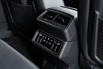 Audi e-tron, 300 kW, elekter, automaat, nelikvedu
