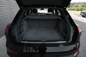 Audi e-tron, 300 kW, elekter, automaat, nelikvedu