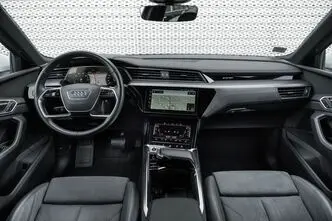 Audi e-tron, 300 kW, elekter, automaat, nelikvedu