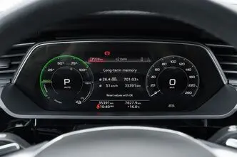 Audi e-tron, 300 kW, elekter, automaat, nelikvedu