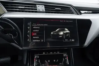 Audi e-tron, 300 kW, elekter, automaat, nelikvedu