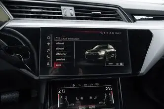 Audi e-tron, 300 kW, elekter, automaat, nelikvedu