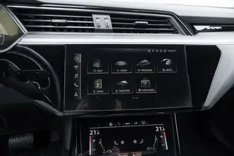 Audi e-tron, 300 kW, elekter, automaat, nelikvedu