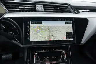 Audi e-tron, 300 kW, elekter, automaat, nelikvedu