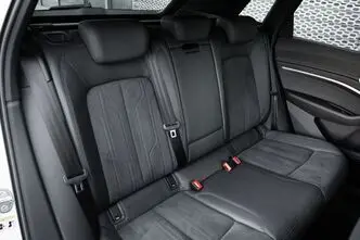 Audi e-tron, 300 kW, elekter, automaat, nelikvedu