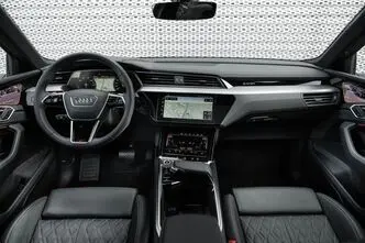Audi e-tron, 300 kW, elekter, automaat, nelikvedu