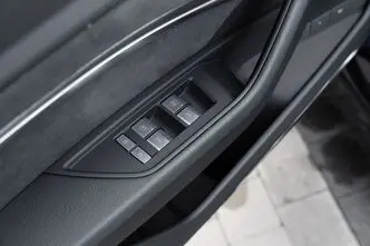Audi e-tron, 300 kW, elekter, automaat, nelikvedu