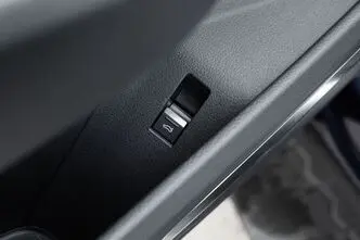 Audi e-tron, 300 kW, elekter, automaat, nelikvedu