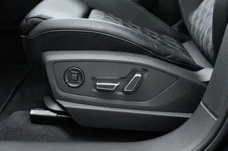 Audi e-tron, 300 kW, elekter, automaat, nelikvedu