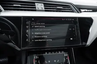 Audi e-tron, 300 kW, elekter, automaat, nelikvedu