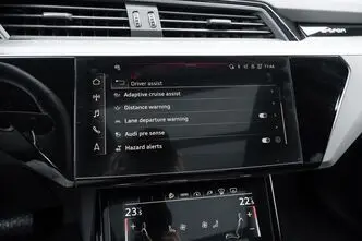 Audi e-tron, 300 kW, elekter, automaat, nelikvedu