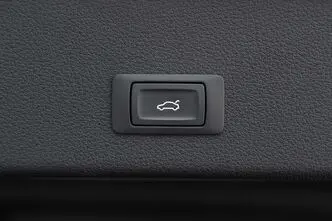 Audi e-tron, 300 kW, elekter, automaat, nelikvedu