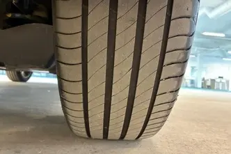 DS 4, 1.6, 165 kW, pistikhübriid, automaat, esivedu