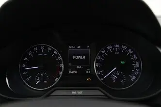 Škoda Octavia, 1.6, 81 kW, diisel, automaat, esivedu