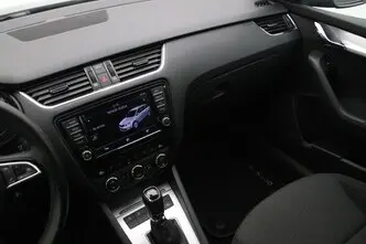 Škoda Octavia, 1.6, 81 kW, diisel, automaat, esivedu