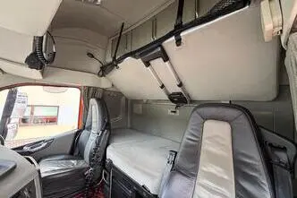 Volvo FH500, 375 kW, дизель, автомат