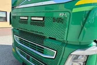 Volvo FH540, 405 kW, diesel, automatic
