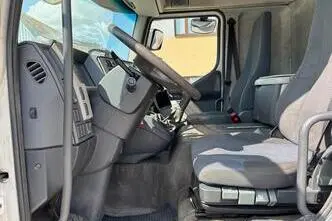 Volvo FL240, 7.1, 177 kW, diesel, rear-wheel drive