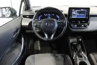 Toyota Corolla, 1.2, 85 kW, бензин, автомат, передний привод