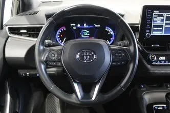 Toyota Corolla, 1.2, 85 kW, бензин, автомат, передний привод