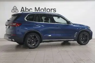 BMW X5, 3.0, 250 kW, hybrid, automatic, four-wheel drive